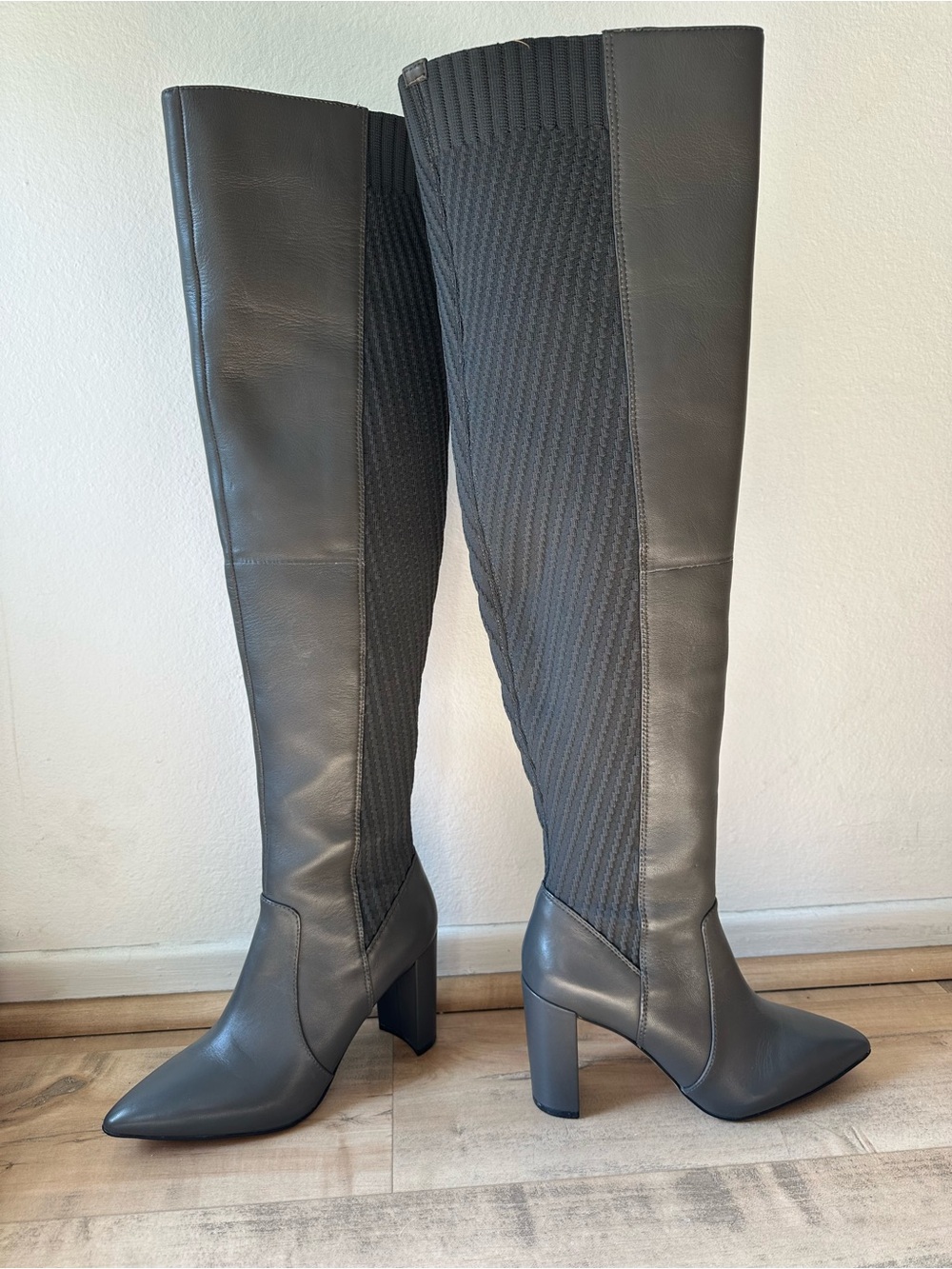 NWT Vince Camuto Majestic Over The Knee Boots Women’s Size 7.5 Gray leather
